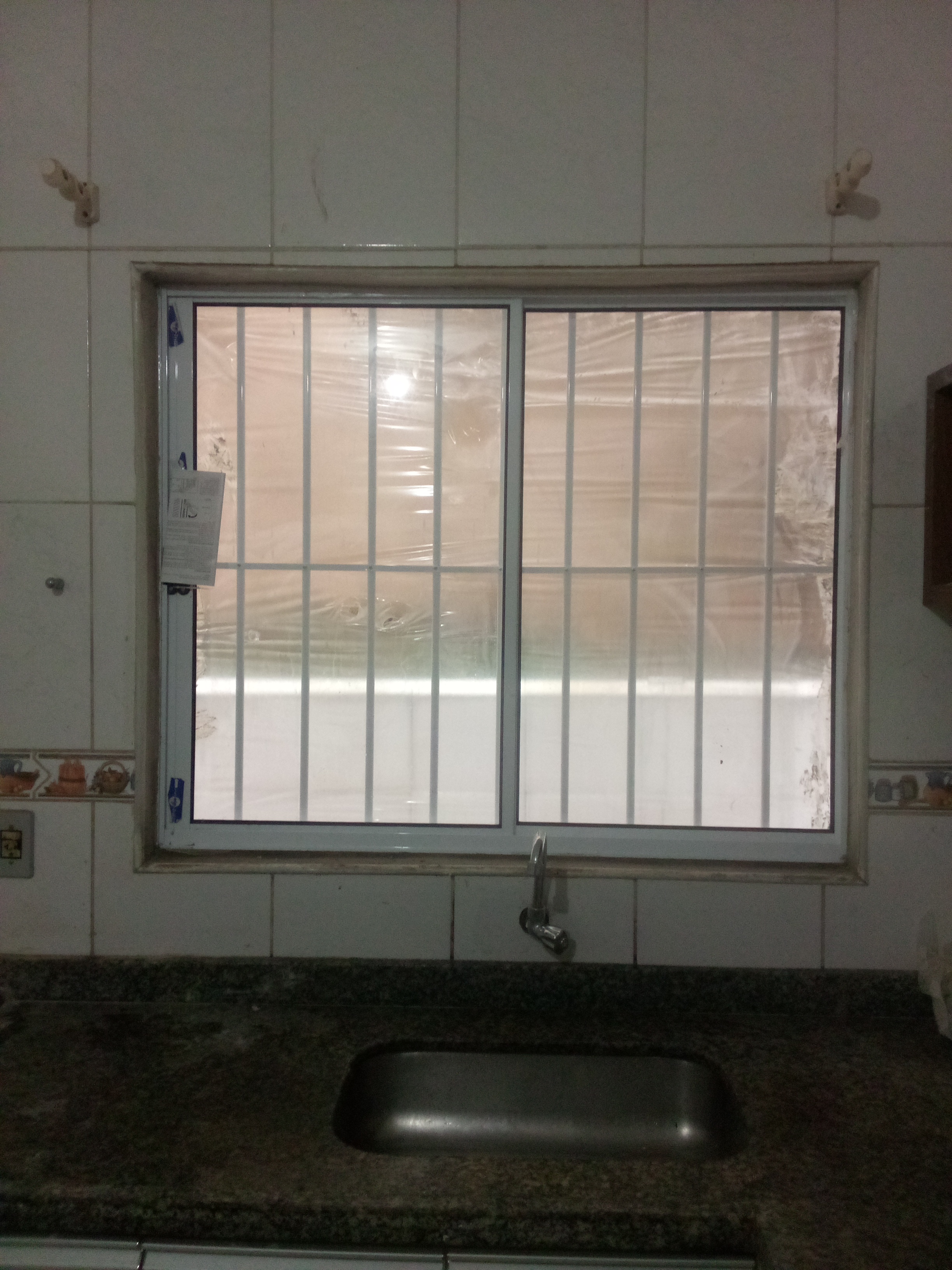 Serviço concluído: Instalar janela na cozinha